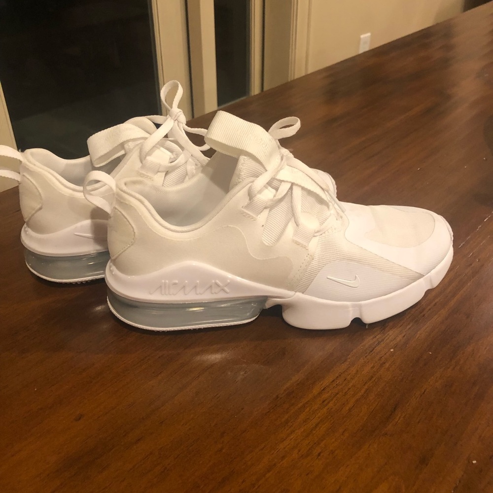 Nike Airmax infinity big kid size 4.5